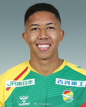 日韩人成